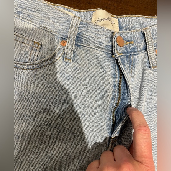 Universal Thread Womens High Rise Flare Jeans. Size 2/26R. - Picture 5 of 8